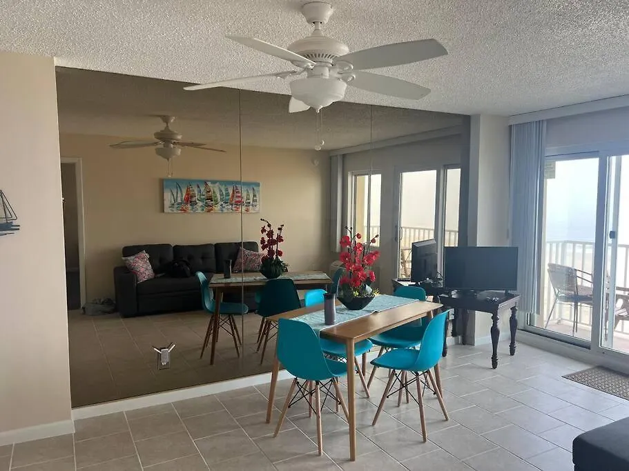 Oceanfront Condo, Ocean View And Indoor Pool Virginia Beach