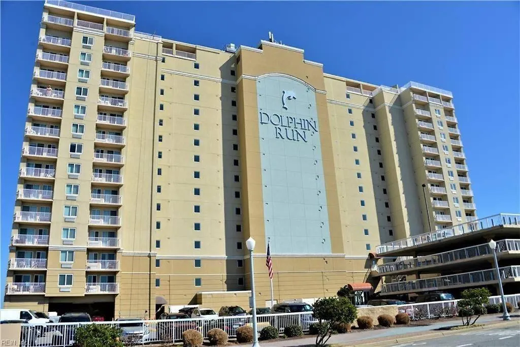 Holiday home Oceanfront Condo, Ocean View And Indoor Pool Virginia Beach United States