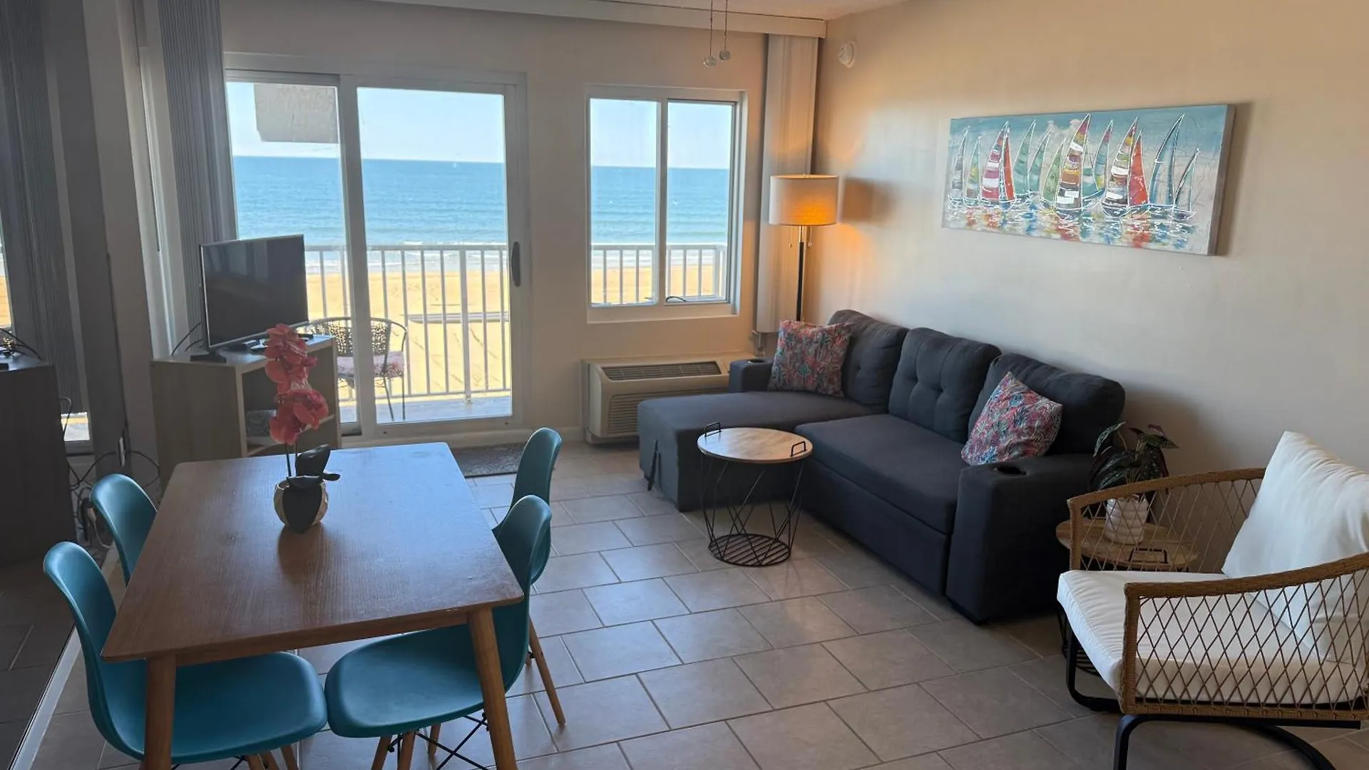 Oceanfront Condo, Ocean View And Indoor Pool Virginia Beach