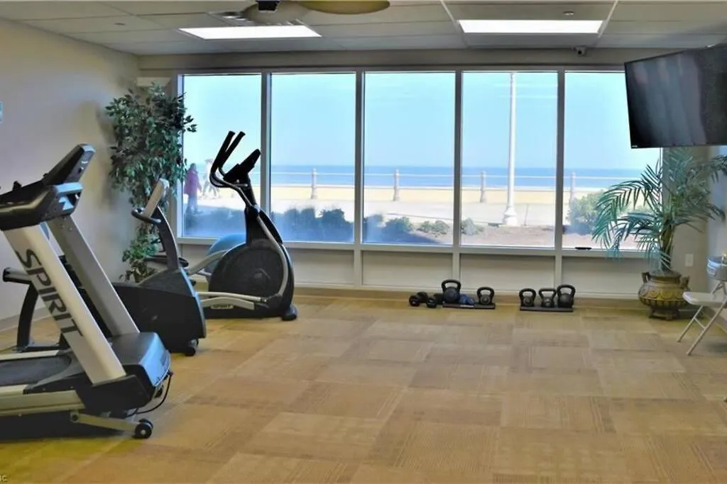 Oceanfront Condo, Ocean View And Indoor Pool Virginia Beach Semesterbostad