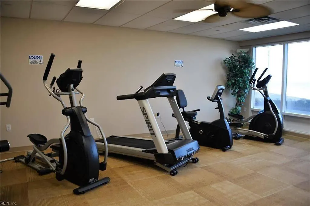 Oceanfront Condo, Ocean View And Indoor Pool Virginia Beach